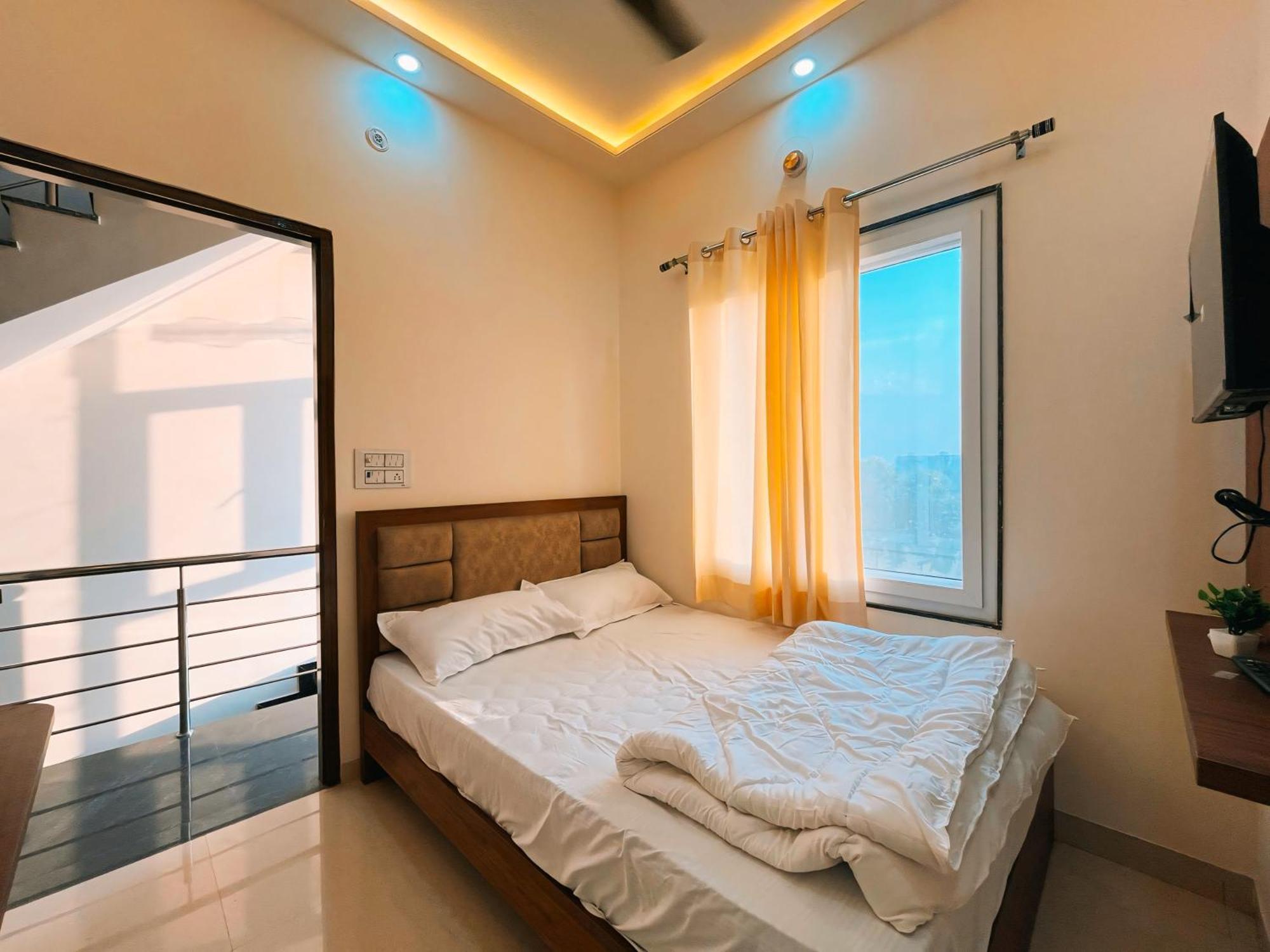 Hotel Pooja Jaipur Exteriör bild