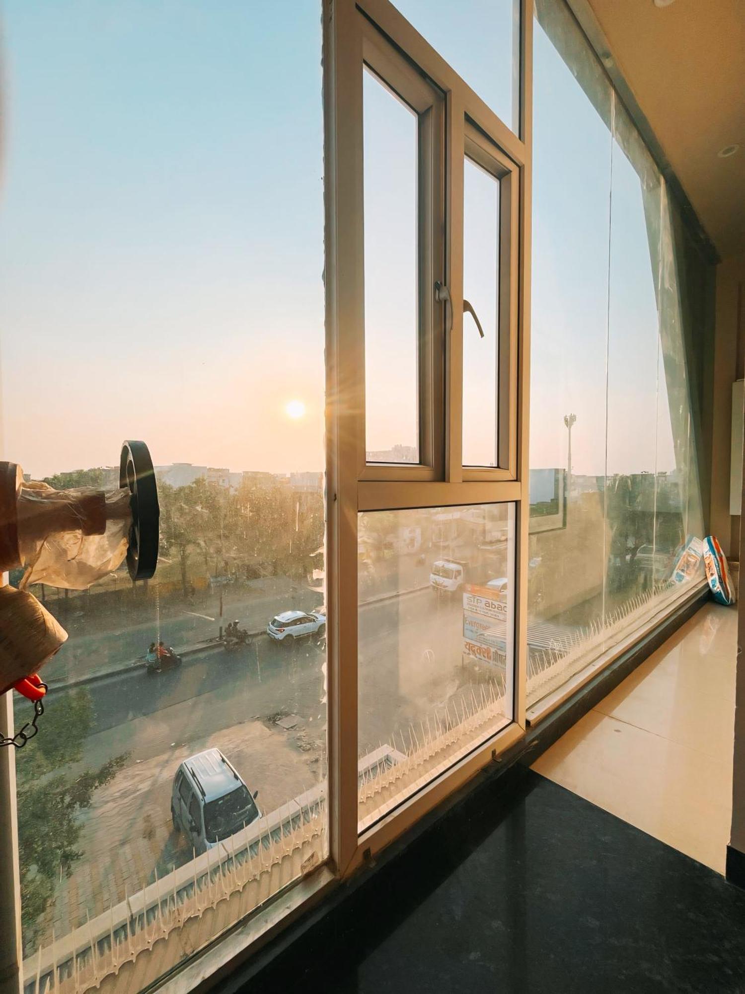 Hotel Pooja Jaipur Exteriör bild