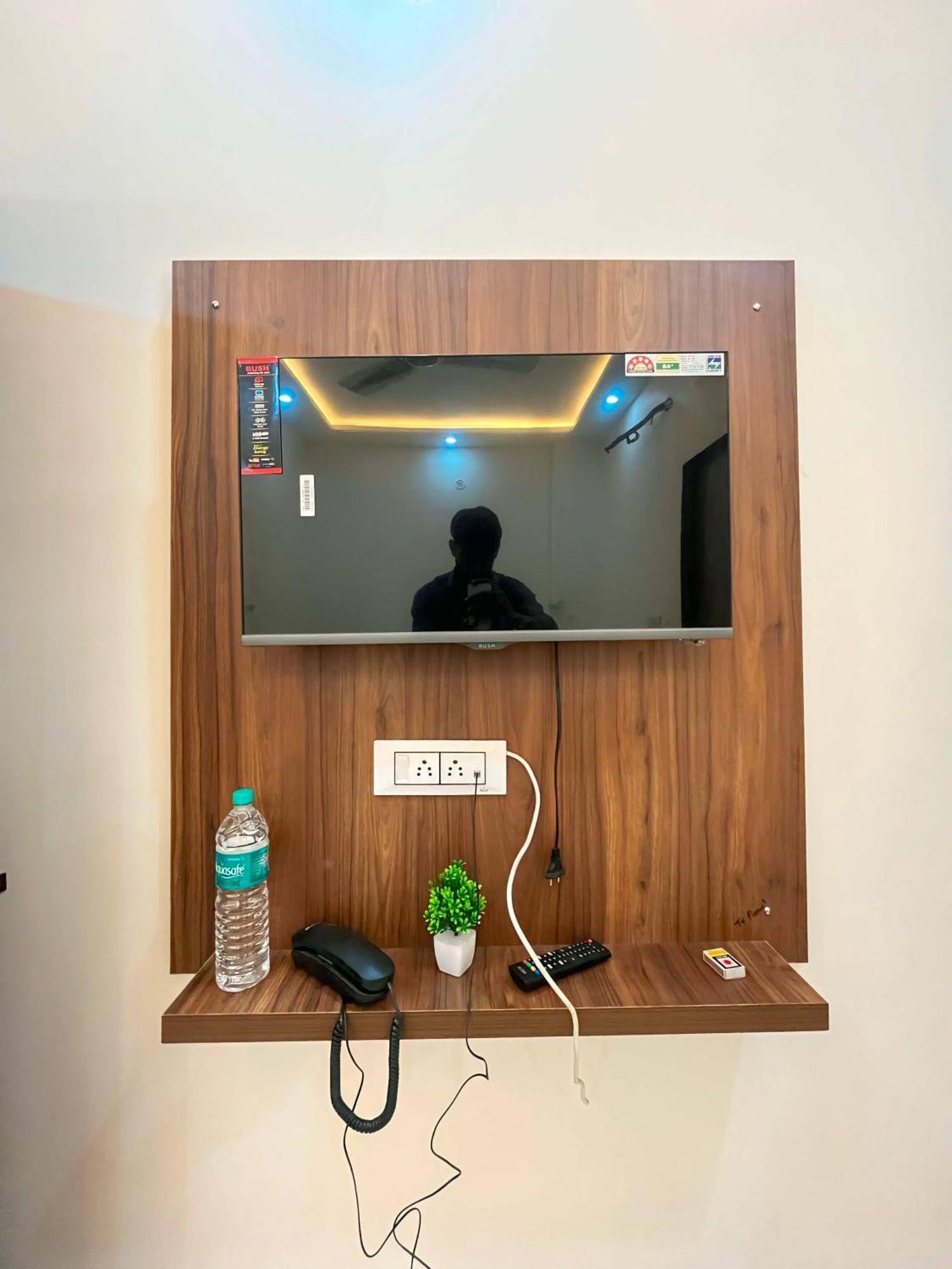 Hotel Pooja Jaipur Exteriör bild